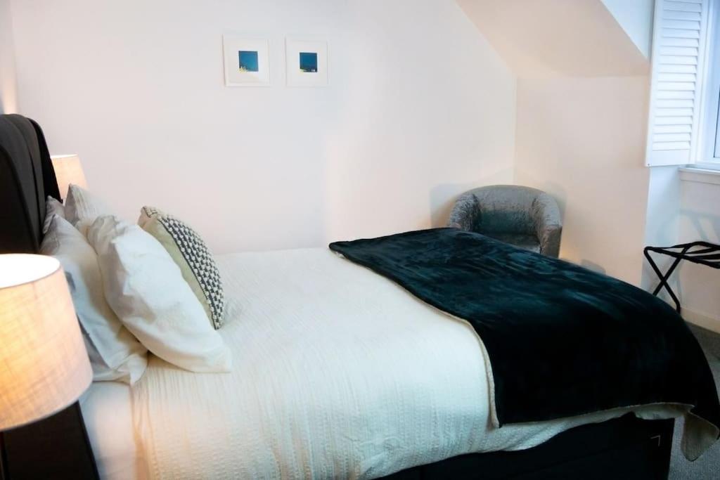 Central 2 Bedroom Luxury Home Close To River Ness 因弗内斯 外观 照片