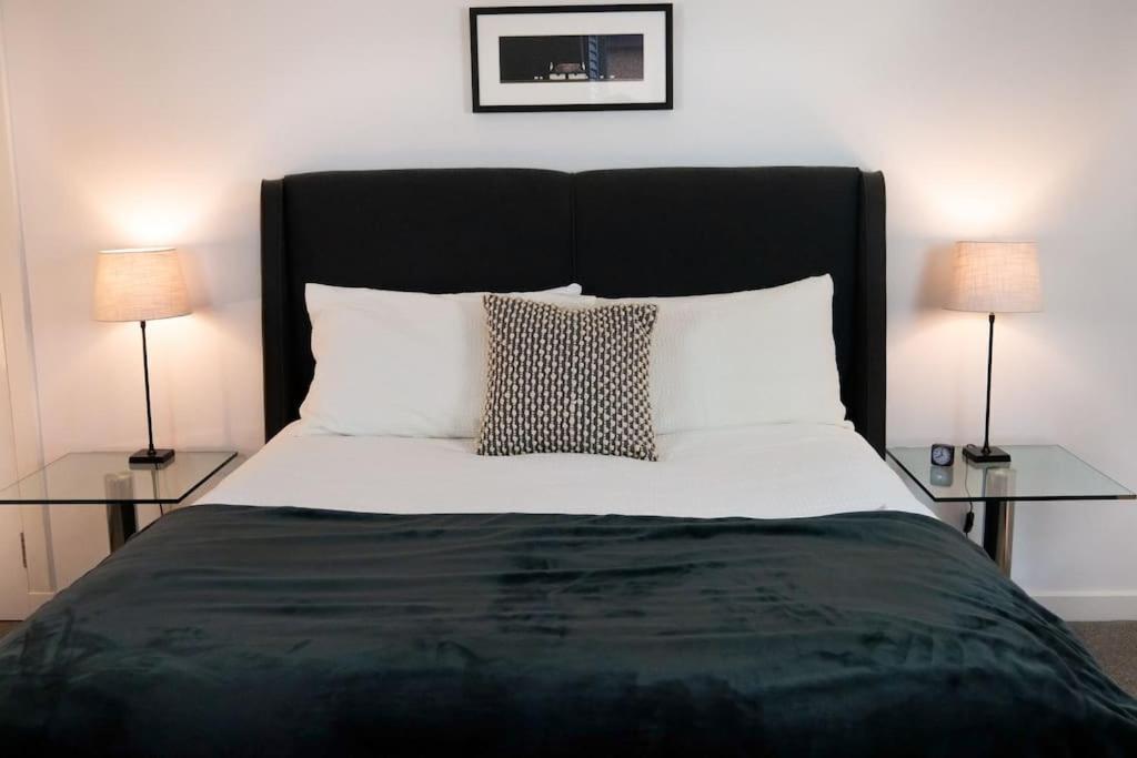 Central 2 Bedroom Luxury Home Close To River Ness 因弗内斯 外观 照片