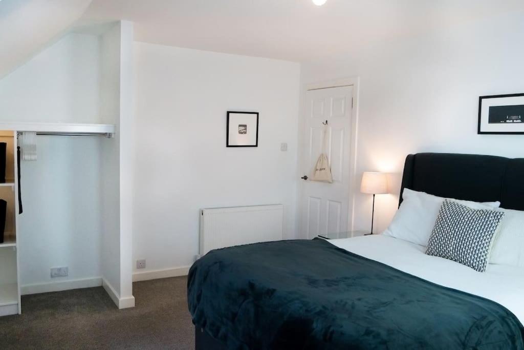 Central 2 Bedroom Luxury Home Close To River Ness 因弗内斯 外观 照片